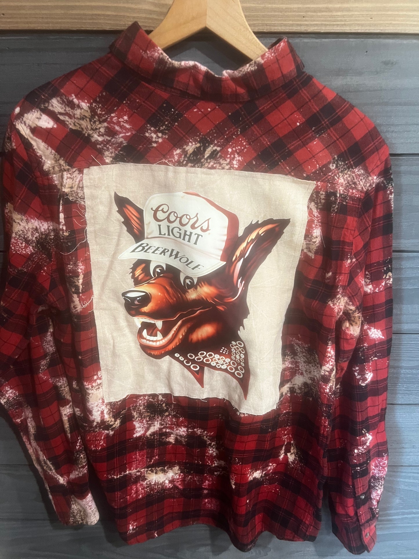 MEDIUM : Coors wolf flannel