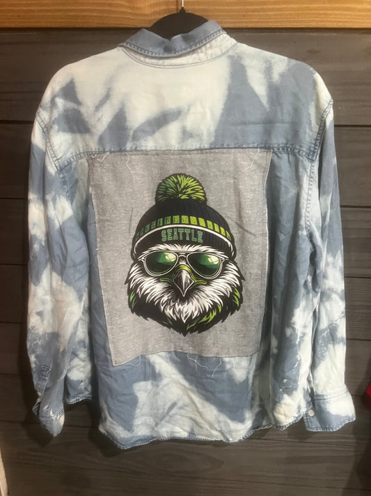 MEDIUM : Hawk Football Flannel